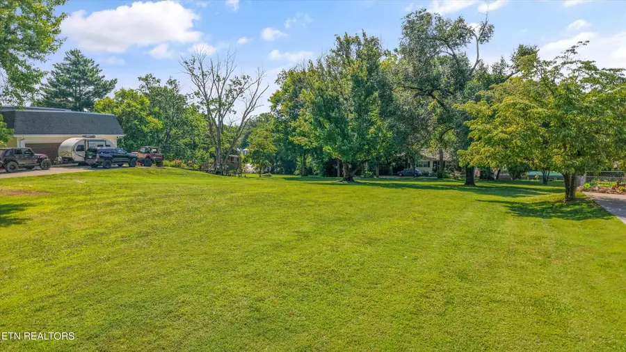 Pleasant View Ave, Maryville, TN 37803 - #2