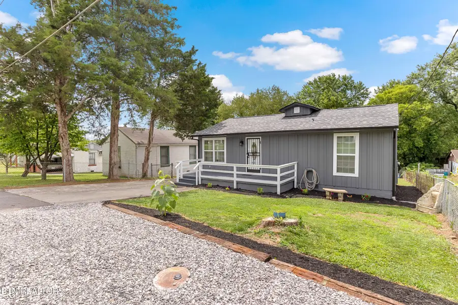 1904 Jourolman Ave, Knoxville, TN 37921 - #2
