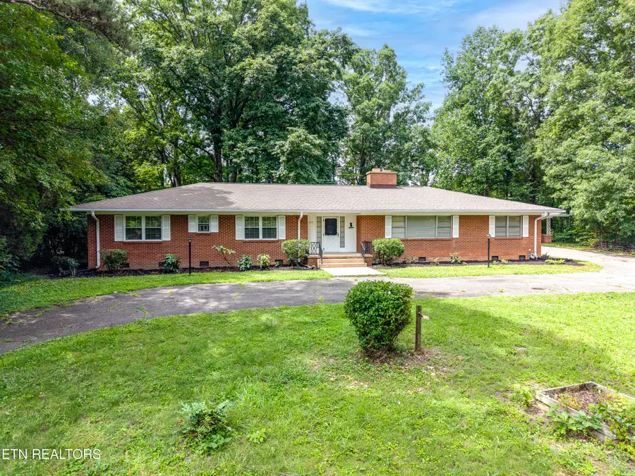 1403 Wilkinson Pike, Maryville, TN 37803 - #2