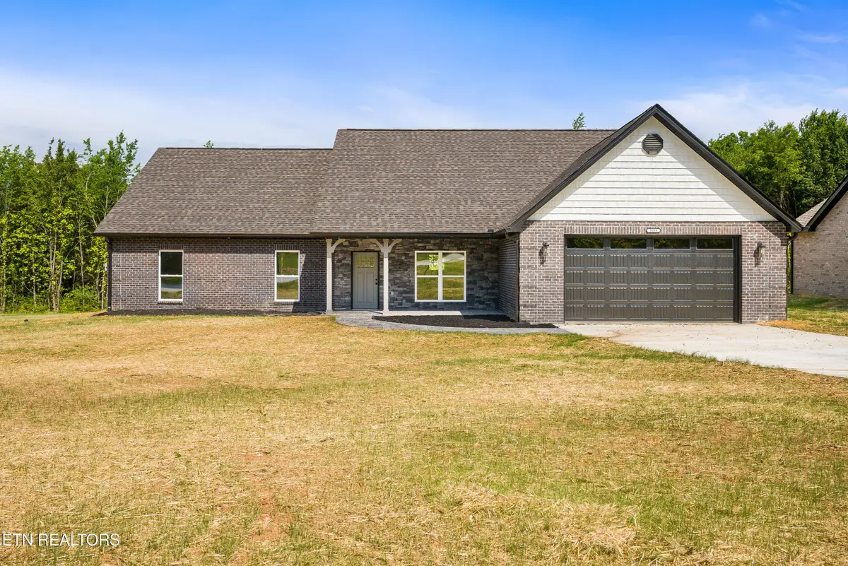 1034 N Linden Drive, Alcoa, TN 37701 - #1