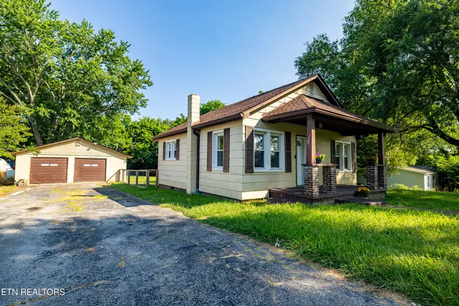 919 Wallace Harris Ave, Maryville, TN 37801 - #2