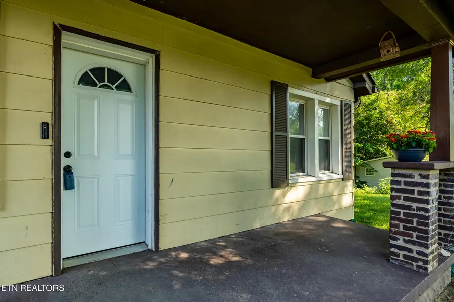 919 Wallace Harris Ave, Maryville, TN 37801 - #3