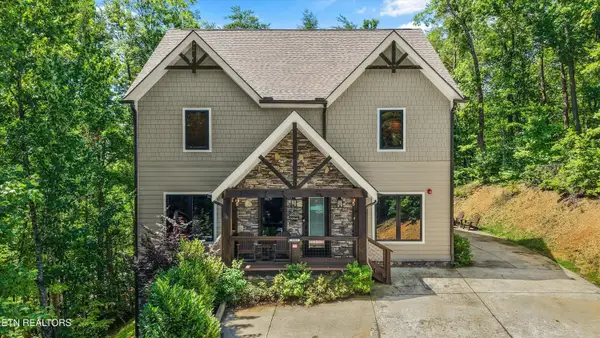3533 Sand Ridge Way, Pigeon Forge, TN 37863