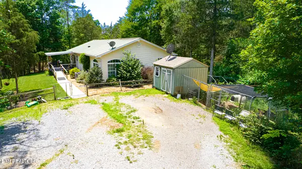 467 Sleepy Valley Rd, Madisonville, TN 37354