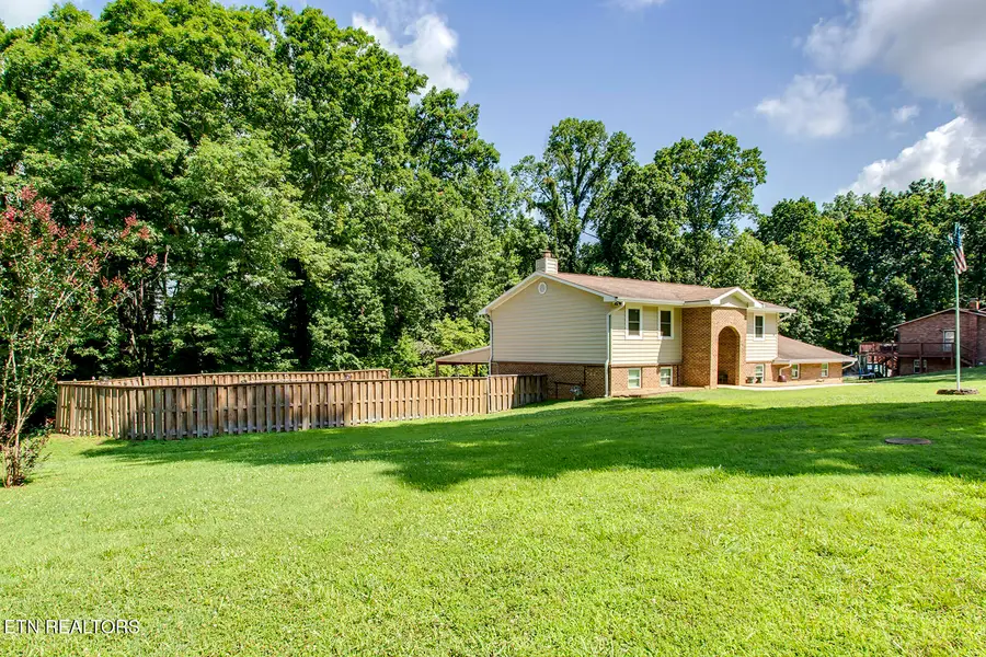 145 Van Stowe Rd, Harriman, TN 37748 - #3