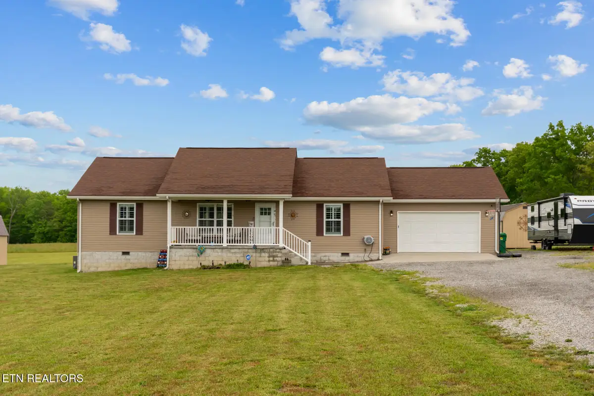 233 Georgee Rd, Jamestown, TN 38556 - #1