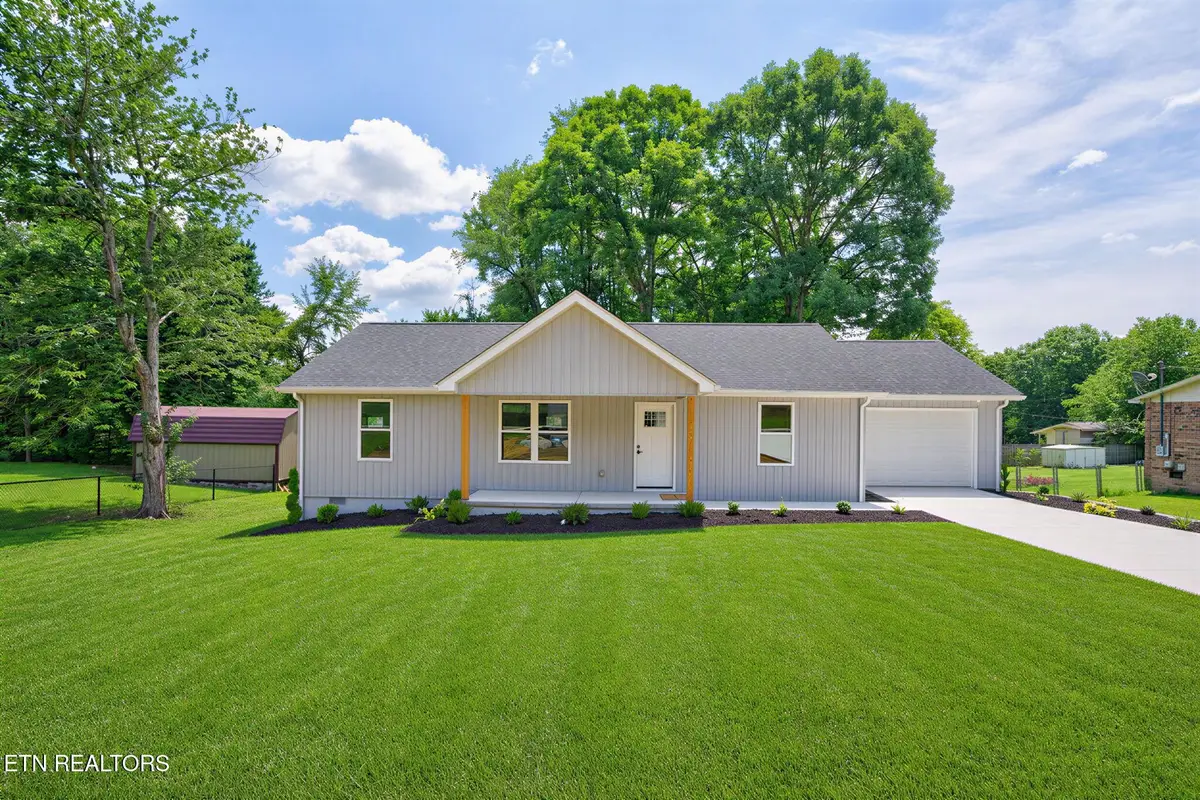 430 Rhododendron Circle, Crossville, TN 38555 - #1