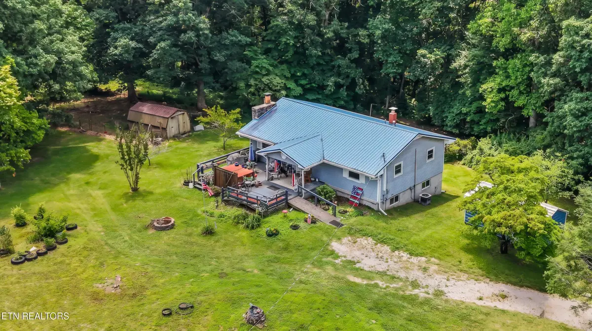 748 Christenson Rd, Deer Lodge, TN 37726 - #1