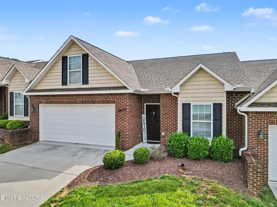6957 Pemmbrooke Shire Lane, Knoxville, TN 37909 - #2