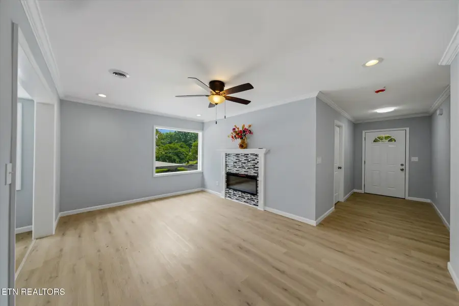 100 Delaware Ave, Oak Ridge, TN 37830 - #3