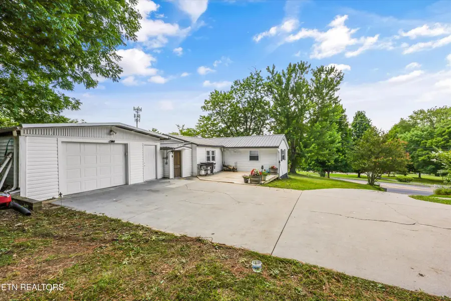 1306 Montvale Station Rd, Maryville, TN 37803 - #2