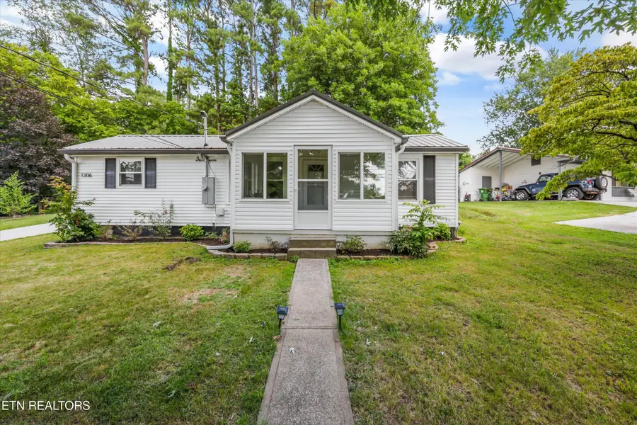 1306 Montvale Station Rd, Maryville, TN 37803 - #3