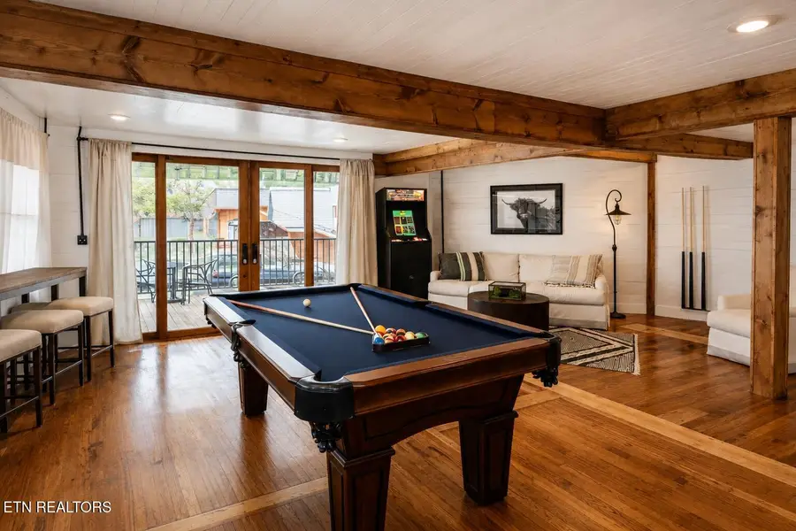 316 Court Ave, Sevierville, TN 37862 - #2