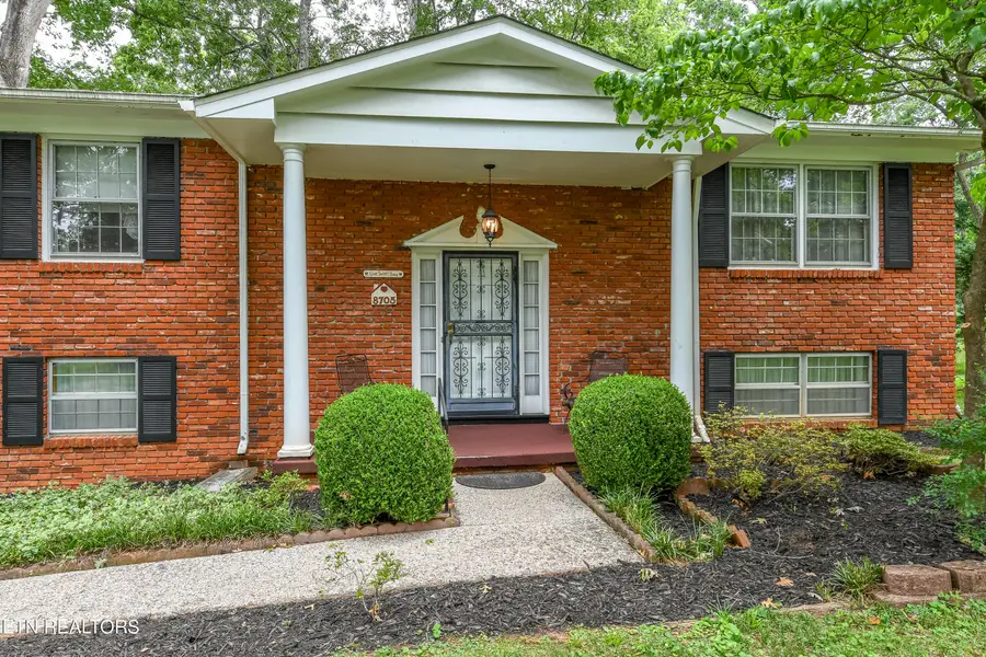 8705 Longmeade Drive, Knoxville, TN 37923 - #3