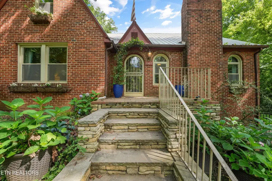 3107 Maloney Rd, Knoxville, TN 37920 - #3