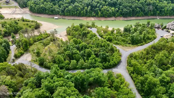 Lot 25 Stone Bridge Drive, Dandridge, TN 37725