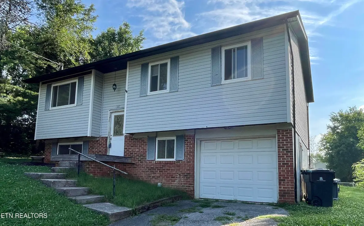 6201 Robin Heights Drive, Knoxville, TN 37921 - #1