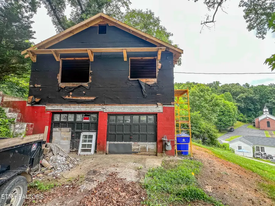 709 Lakeview Church Lane, Harriman, TN 37748 - #2