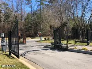 96 Royal Troon Circle, Oak Ridge, TN 37830