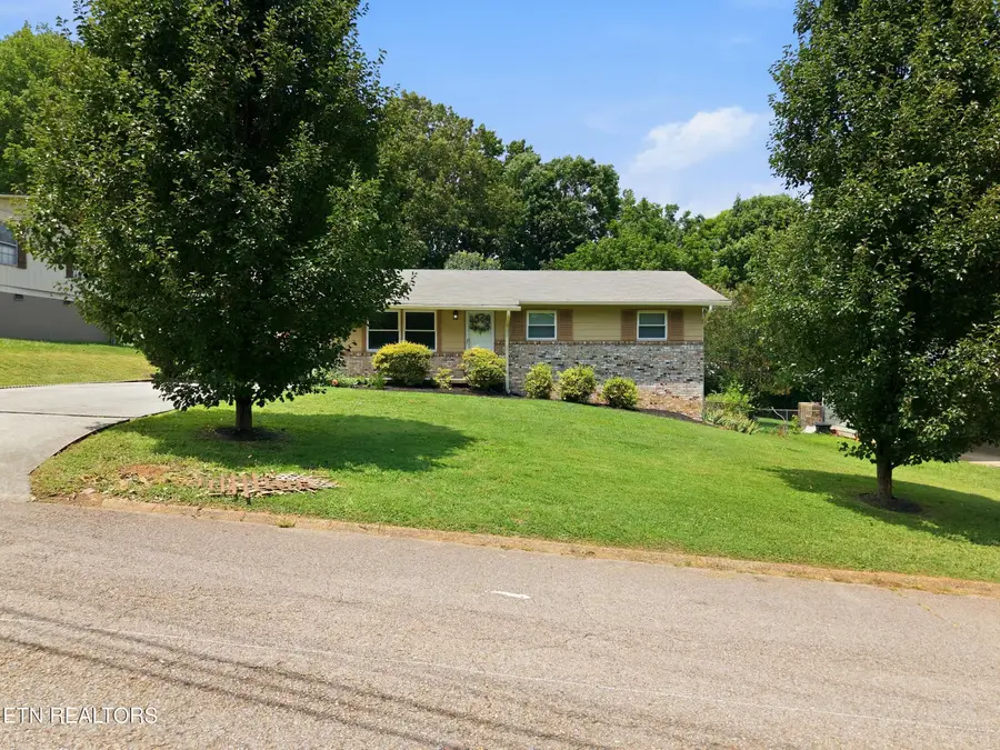 4933 Fleetwood Drive, Knoxville, TN 37921 - #2