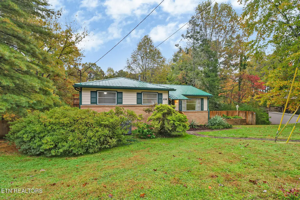 109 Wakefield Rd, Oak Ridge, TN 37830 - #1