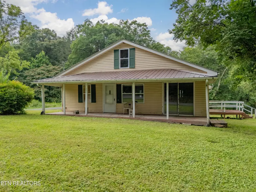 440 Liberty Rd, Wartburg, TN 37887 - #2