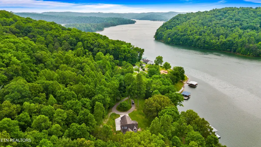 444 Chapman Village Drive, La Follette, TN 37766 - #2