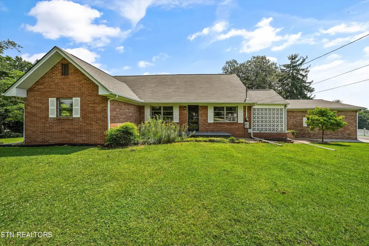 8124 Bell Rd, Knoxville, TN 37938 - #1