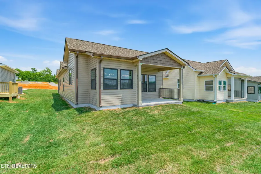 1030 Wentford Ave, Sweetwater, TN 37874 - #3