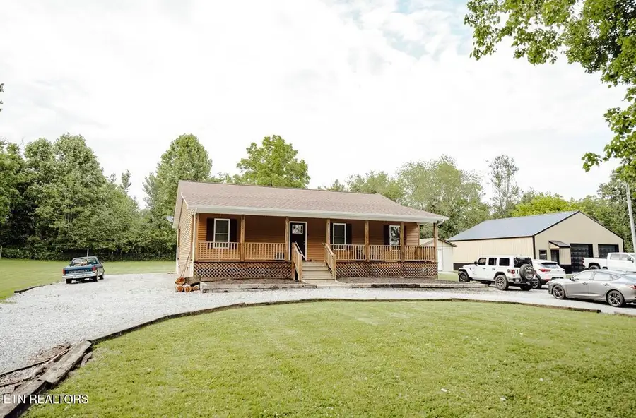 935 Pine Tree Rd, Jamestown, TN 38556 - #3