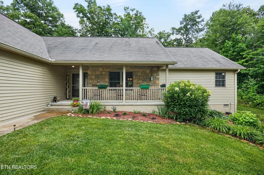 144 Windsor Rd, Crossville, TN 38558 - #2