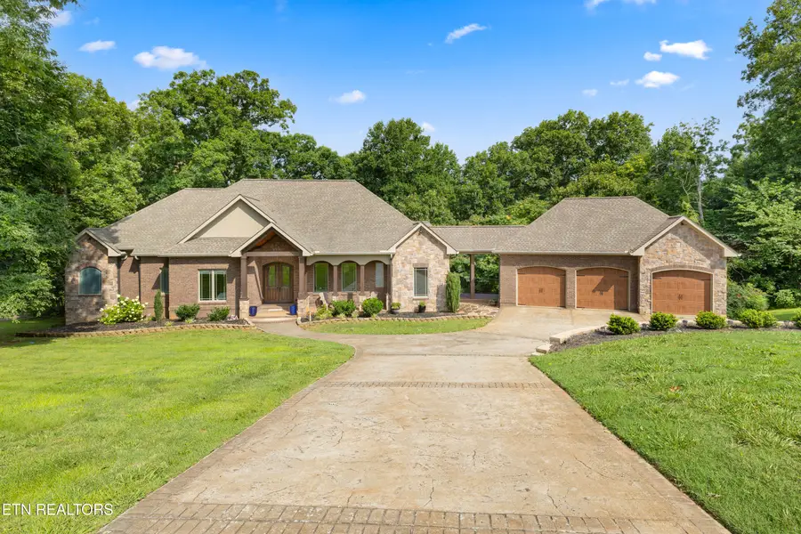 362 Parkwood Circle, Greenback, TN 37742 - #2