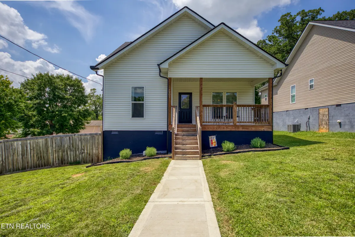 2901 Lay Ave, Knoxville, TN 37914 - #1