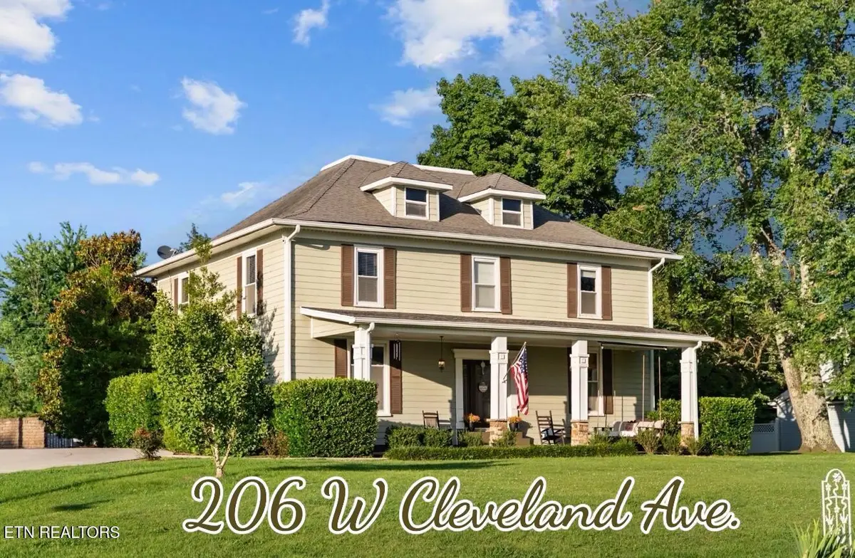 206 W Cleveland Ave, Monterey, TN 38574 - #1