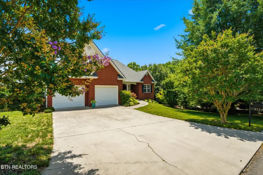 8127 Canter Lane, Powell, TN 37849 - #2