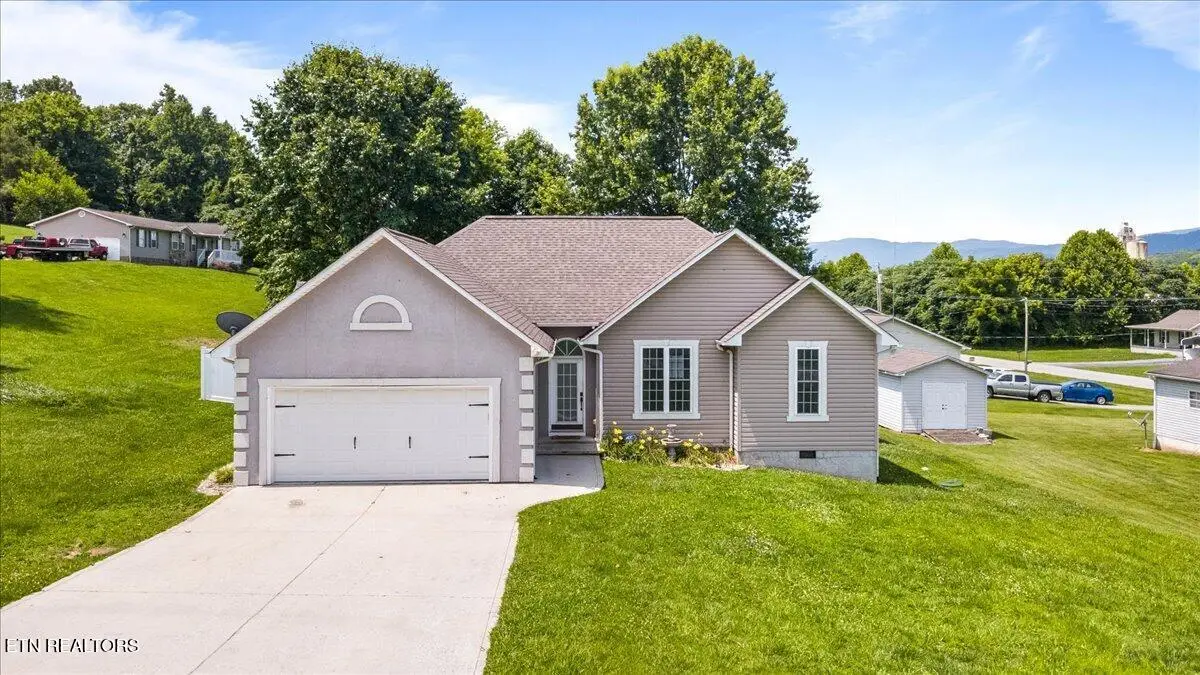 108 S Burress Lane, Jacksboro, TN 37757 - #1