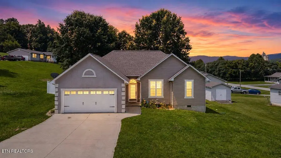 108 S Burress Lane, Jacksboro, TN 37757 - #2