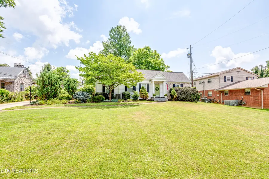 5026 Jacksboro Pike, Knoxville, TN 37918 - #3