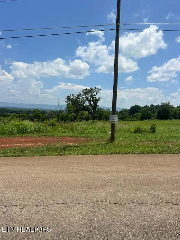 5087 Gregory Rd, Greenback, TN 37742 - #2