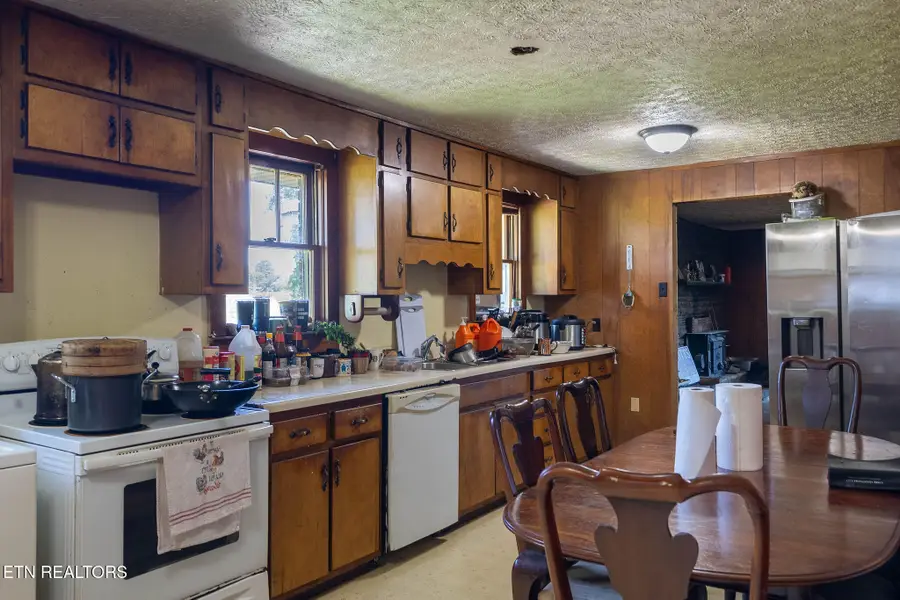 109 Camp Howard Rd, Oakdale, TN 37829 - #3