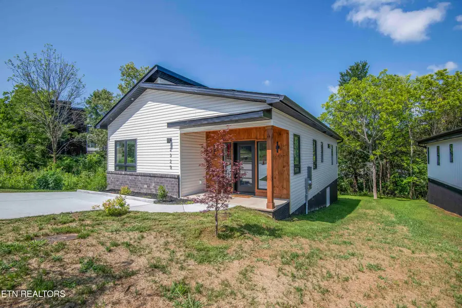 2325 Rock Gardens Drive, Sevierville, TN 37876 - #3