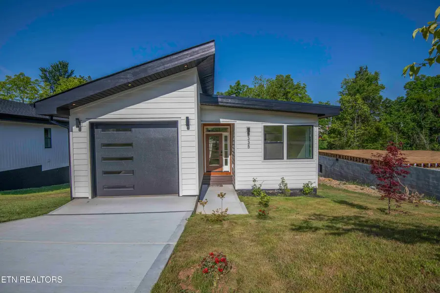 2335 Rock Gardens Drive, Sevierville, TN 37876 - #2