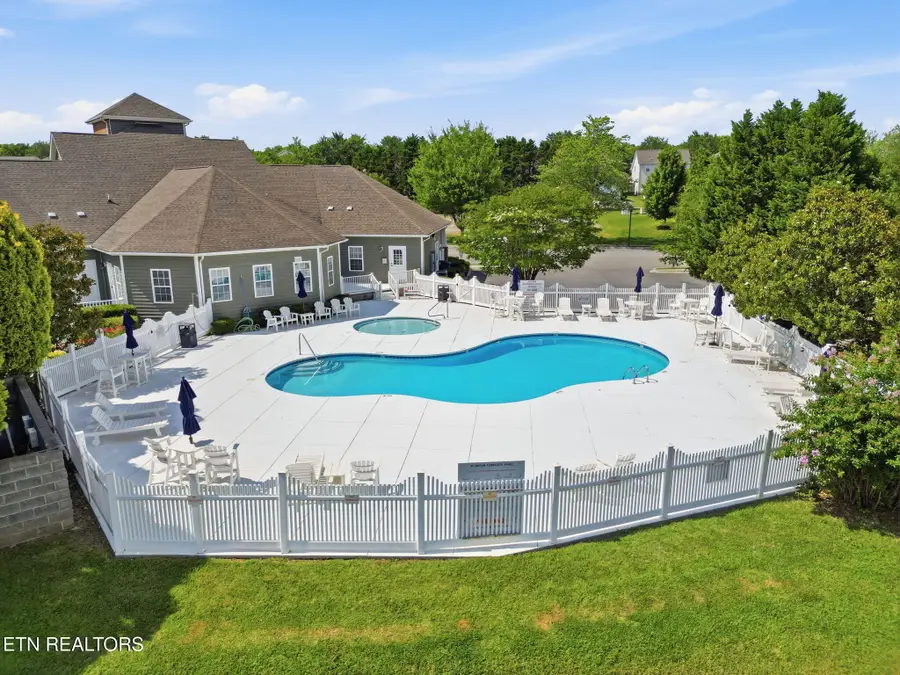 315 Willowcreek Blvd, Sweetwater, TN 37874 - #2