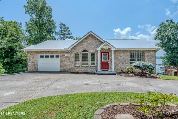 1413 Highway 139, Dandridge, TN 37725