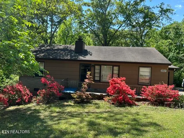 5511 S Briscoe Circle, Knoxville, TN 37912 - #1