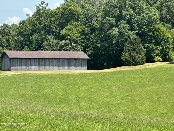 140 Cheak Drive, Rose Hill, VA 24281