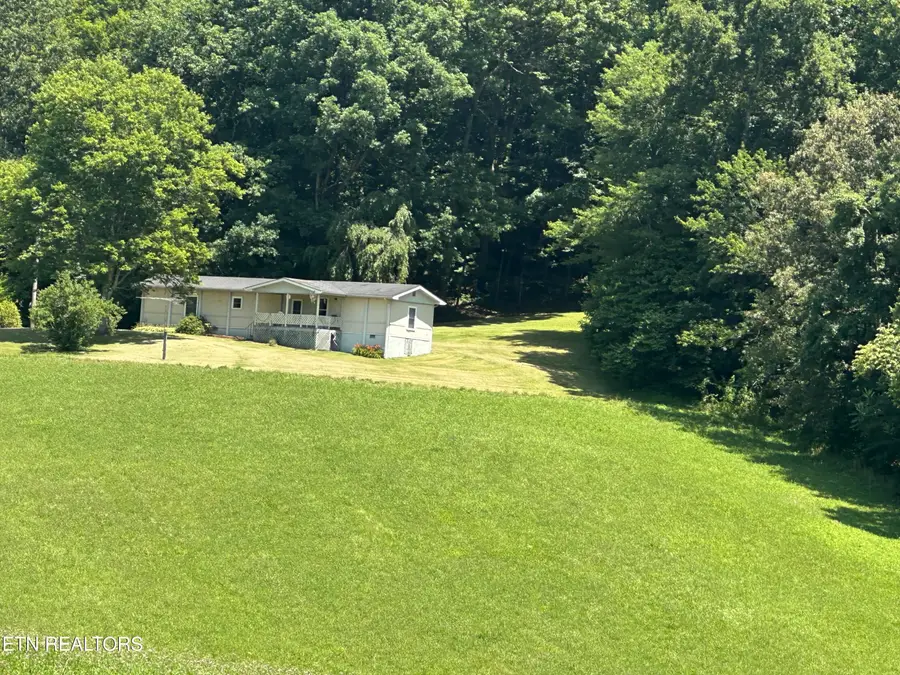 140 Cheak Drive, Rose Hill, VA 24281 - #2