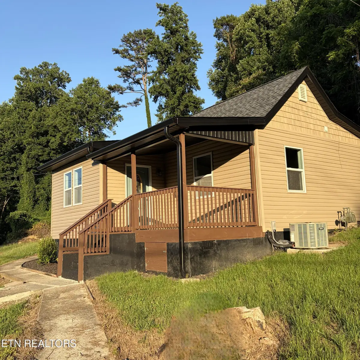 110 Cherry Drive, Harriman, TN 37748 - #1