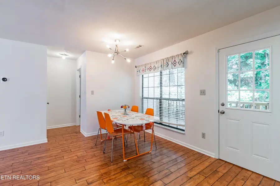 437 S Gallaher View Rd, Knoxville, TN 37919 - #3