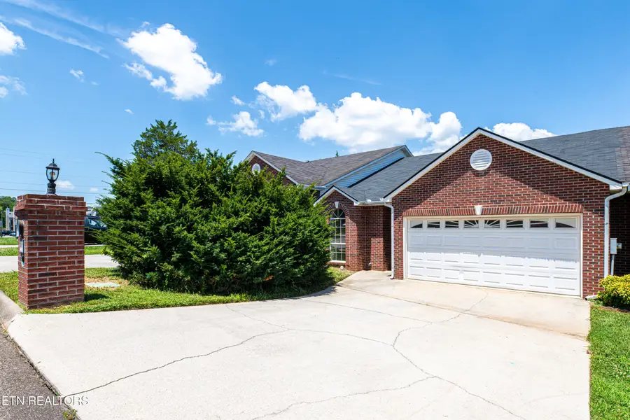 311 Creekview Lane, Knoxville, TN 37923 - #3